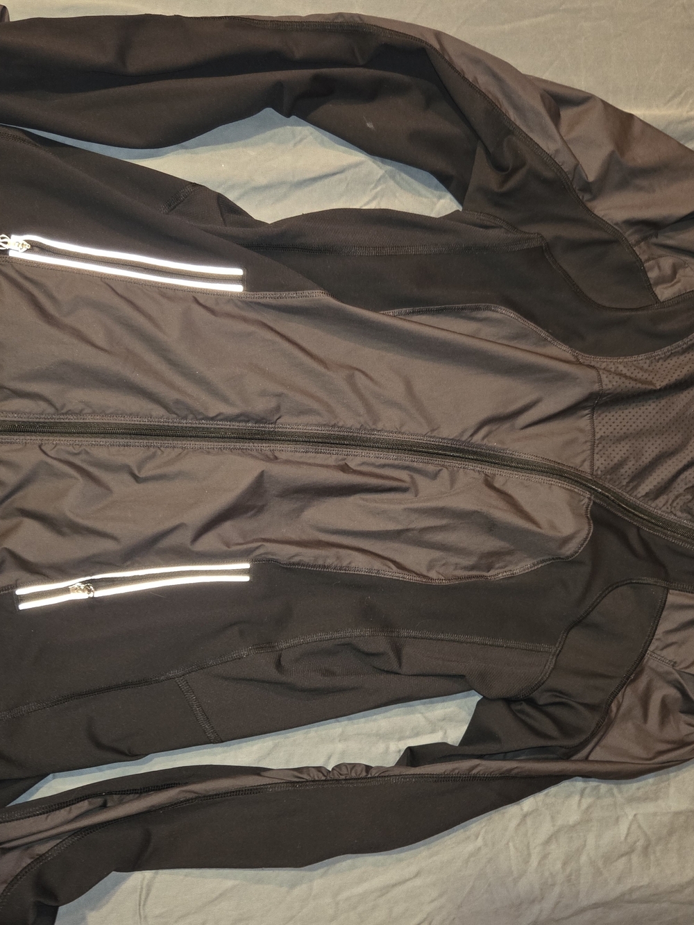 Lululemon track time packable Shirket Size 8